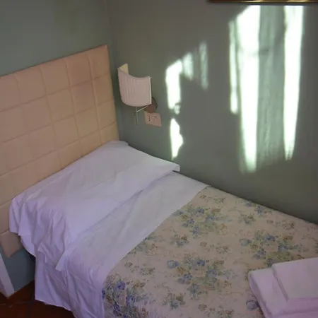 Hotel Cordova 2*
