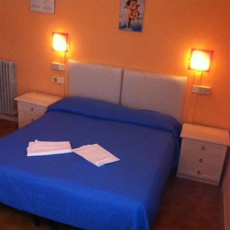 Hotel Cordova 2*