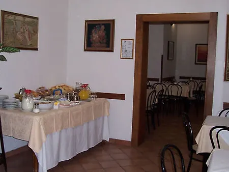 Hotel Cordova 2*